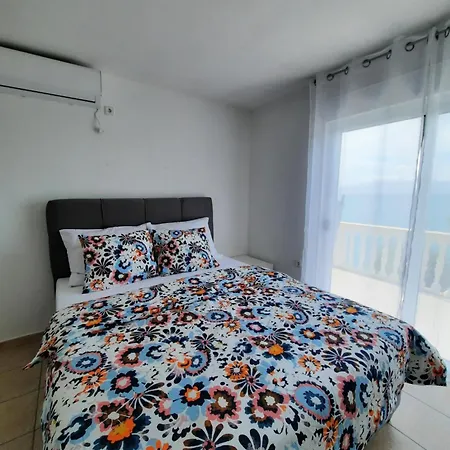 With Sea View Makarska Riviera 德尔韦尼克