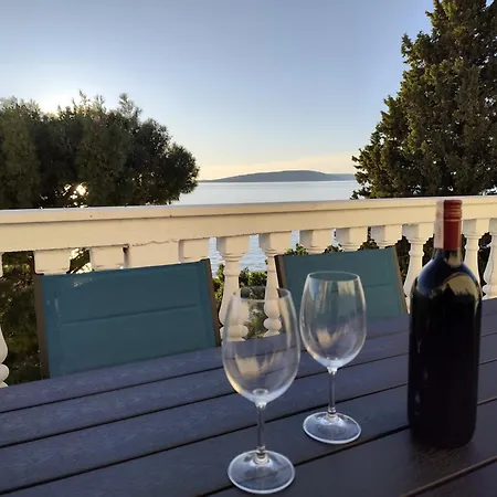 With Sea View Makarska Riviera 公寓 德尔韦尼克